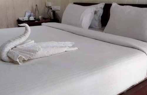 Sonepat Hotel | Hotel White House Residency By GRB