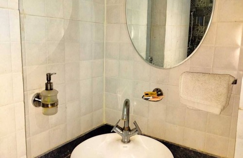 Sonepat Hotel | Hotel White House Residency By GRB