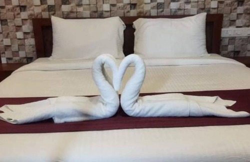 Sonepat Hotel | Hotel White House Residency By GRB
