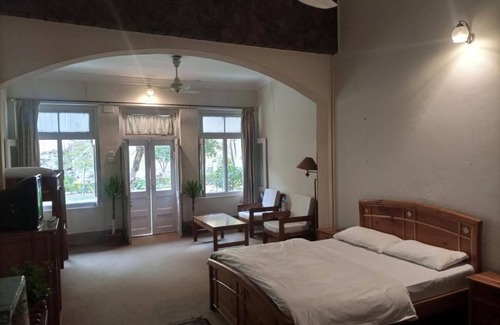 Shangla Hotel | Hotel White Palace