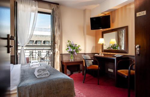 Wesoła Zachod Hotel | Hotel Wielopole