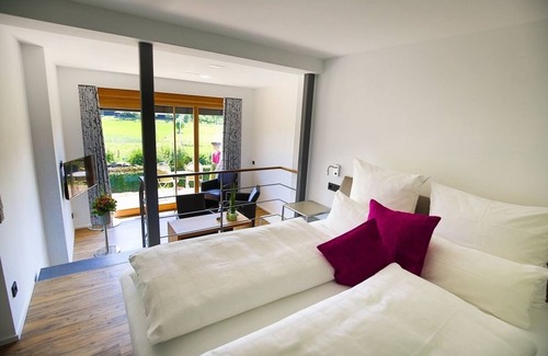 Flein Hotel | Hotel Wo Der Hahn Kräht