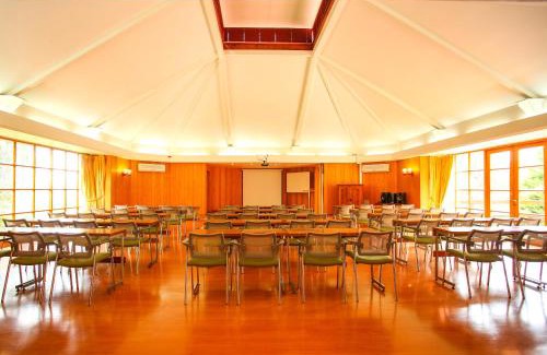 Panquehue Hotel | Hotel y Cabañas Palomar - Caja los Andes