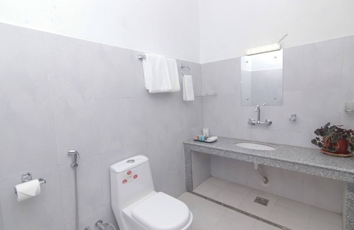 Sauraha Hotel | Hotel Yatra Sauraha