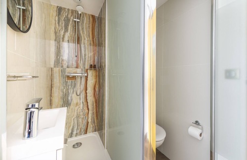 Bezons Hotel | Hotel Zola 45 Bezons La Defense