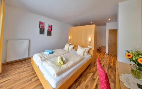 Briedern Hotel | Hotel zum Moselstrand