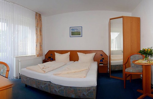 Neßmersiel Hotel | Hotel Zum Wikinger