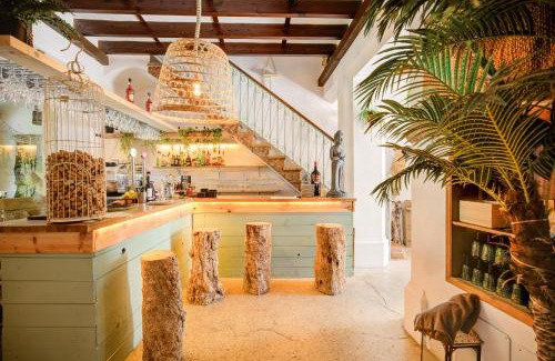 Petra House | Hotelet Can Oms Mozart by Rentallorca