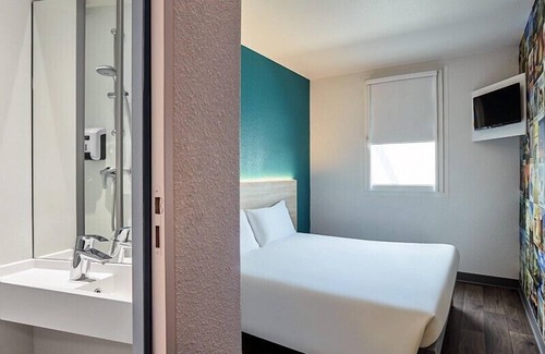 Coquelles Hotel | hotelF1 Calais Coquelles