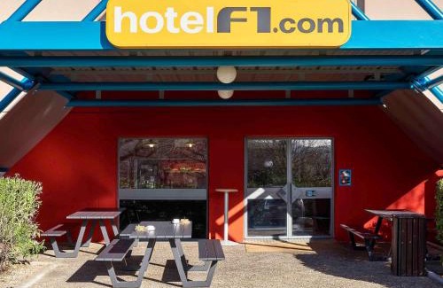 Courcouronnes Hotel | hotelF1 Evry A6