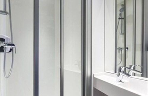 Saint-Etienne-du-Rouvray Hotel | hotelF1 Rouen Zenith Parc Expo