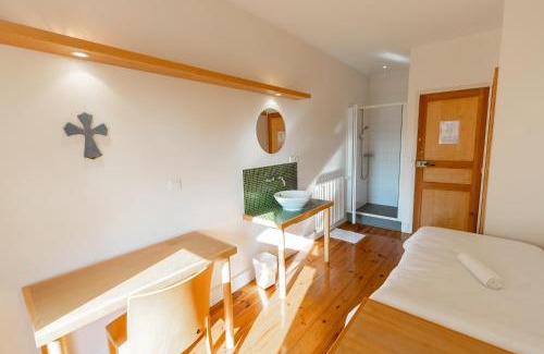 Bellegarde-Sainte-Marie Hotel | Hotellerie de l'Abbaye du Désert