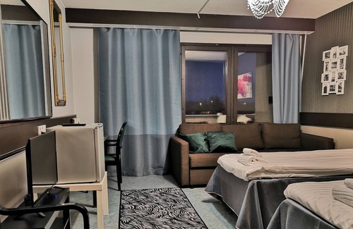 Karhula Hotel | Hotelli Leikari