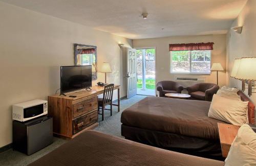 Bellaire Hotel | Hotels in Bellaire, MI, USA