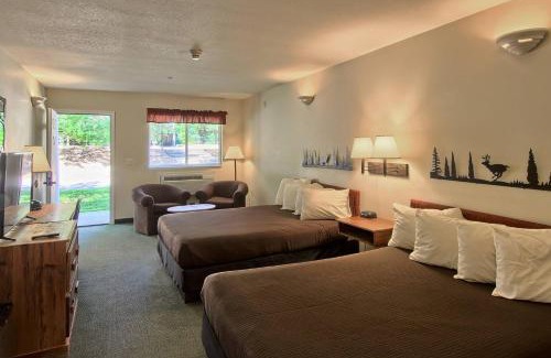 Bellaire Hotel | Hotels in Bellaire, MI, USA