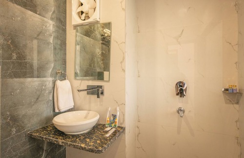 Bullawala Hotel | Hotels Vibes