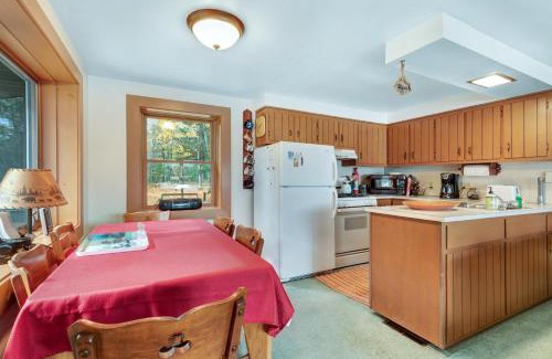 Rhinelander House | Hotter's Cabin