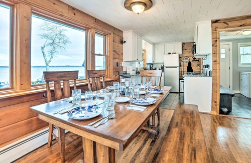 Prudenville Cottage | Houghton Lake Cottage w/New Private Deck!