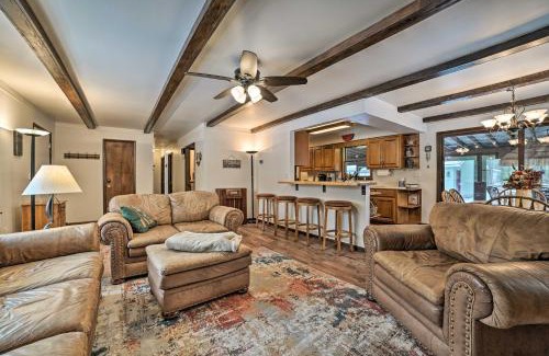 Houghton Lake House | Houghton Lake Cottage Escape with Patio!