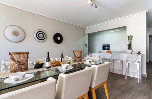 Camps Bay Apartment | Houghton Views - Camps Bay Apt, Pool, Ocean Views