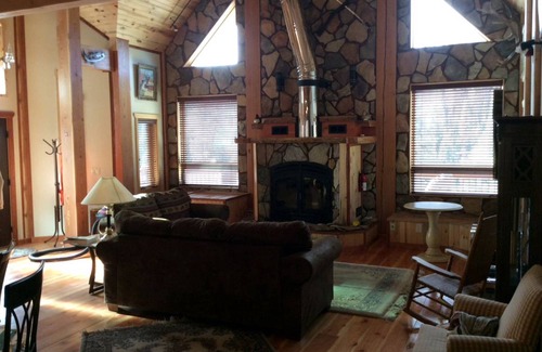 Elk City House | House ∙ 1 bedroom ∙ 2 guests