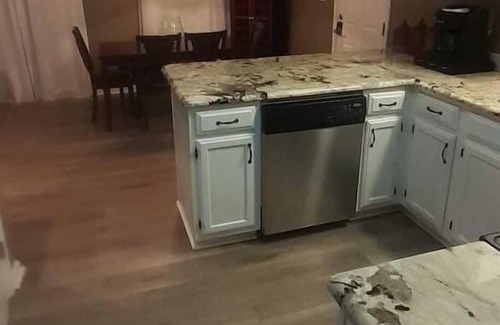 Ocean City Beach House | HOUSE 1 Minute Walk to Ocean, Sound & Ocean Views, Pet Friendly, LINENS INCLUDED