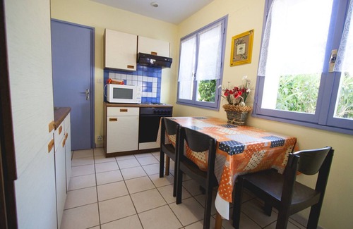 Montreal House | HOUSE 1 - Terrace, garden furniture, beautiful view, swimming pool, summer entertainment