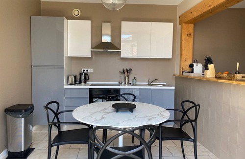 La Teste-de-Buch House | House 10 minutes from the beach sleeps 6