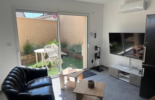 Satolas-et-Bonce House | House 10 with 1 bedroom lechaffardcom