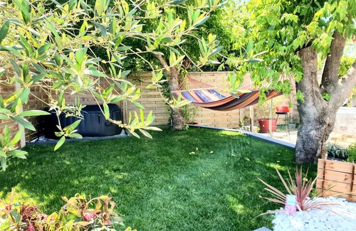 Saint-Medard-en-Jalles House | HOUSE 110 M2/8 people with heated pool 12 km from Bordeaux
