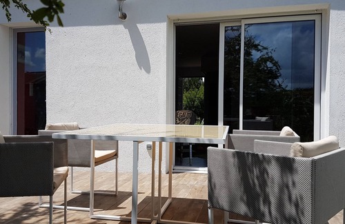 Mornac-sur-Seudre House | House 115 m2 VIDEO in one of the most beautiful villages in France 12 km from the beach