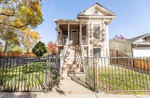North Oak Park House | House ∙ 2 bedrooms ∙ 6 guests