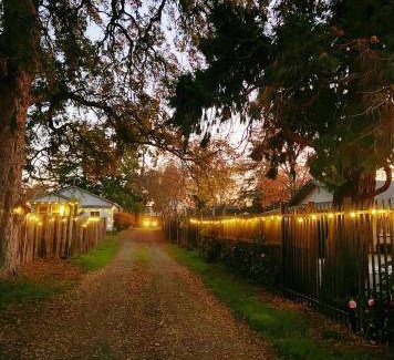 Arden-Arcade House | House ∙ 2 bedrooms ∙ 4 guests