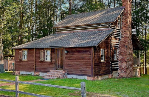 Claxton House | House ∙ 2 bedrooms ∙ 2 guests