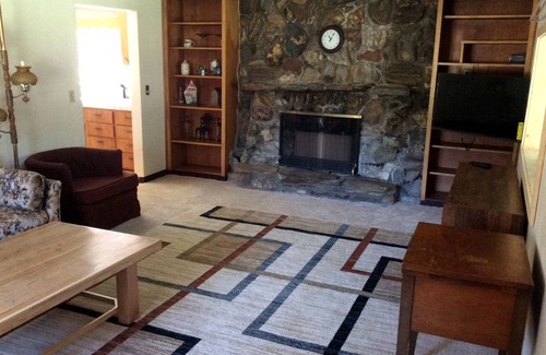 Elk City House | House ∙ 2 bedrooms ∙ 5 guests