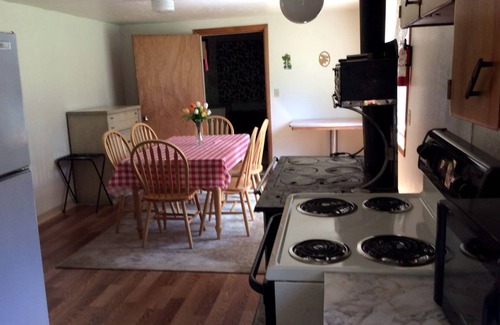 Elk City House | House ∙ 2 bedrooms ∙ 5 guests