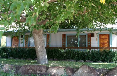 Kernville House | House ∙ 2 bedrooms ∙ 5 guests