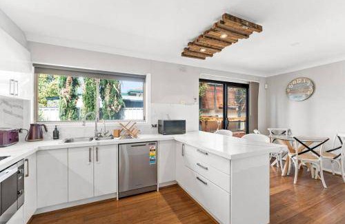 Christies Beach House | House ∙ 3 bedrooms ∙ 6 guests