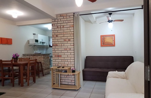 Garopaba House | House 3 Bedrooms, 2 Bathrooms 100 m. from the sea - Split Air - Internet WI-FI