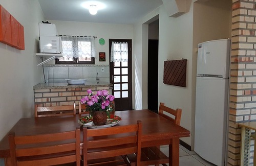 Garopaba House | House 3 Bedrooms, 2 Bathrooms 100 m. from the sea - Split Air - Internet WI-FI