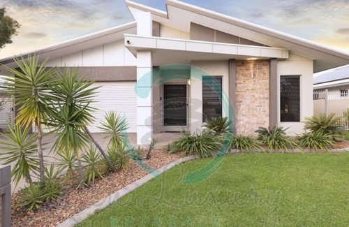 Muirhead House | House ∙ 3 bedrooms ∙ 9 guests