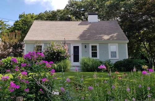 Osterville House | House ∙ 3 bedrooms ∙ 7 guests