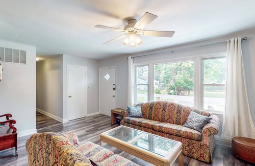 Shady Side House | House ∙ 3 bedrooms ∙ 6 guests
