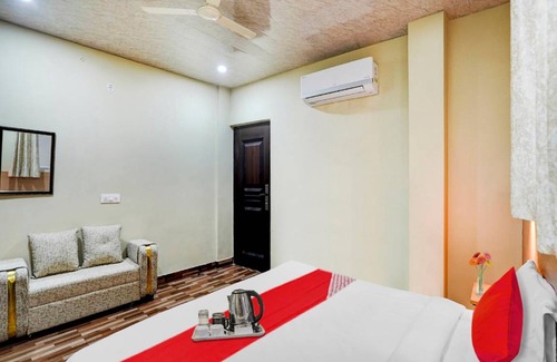 Dilshad Garden House | House ∙ 3 guests