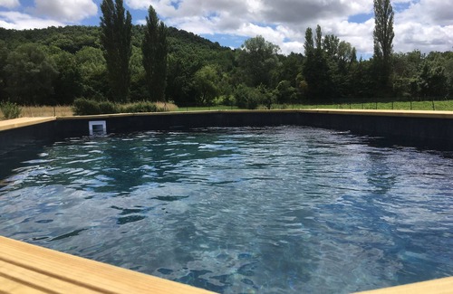 Saint-Daunes House | HOUSE 3 MINUTES FROM MONTCUQ WITH SWIMMING POOL AND LARGE ENCLOSED GARDEN