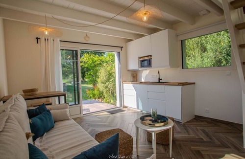 Penvenan House | House 300 m from the sea with garden