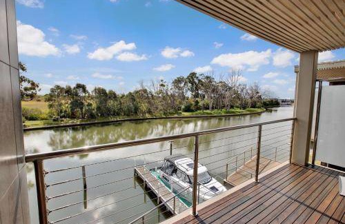 Paynesville House | House ∙ 4 bedrooms ∙ 11 guests