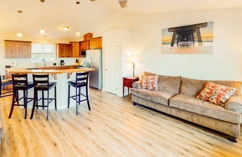 Gold Beach House | House ∙ 4 bedrooms ∙ 10 guests
