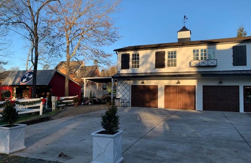 Mount Vernon House | House ∙ 4 bedrooms ∙ 16 guests