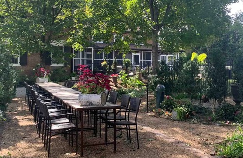 Mount Vernon House | House ∙ 4 bedrooms ∙ 16 guests